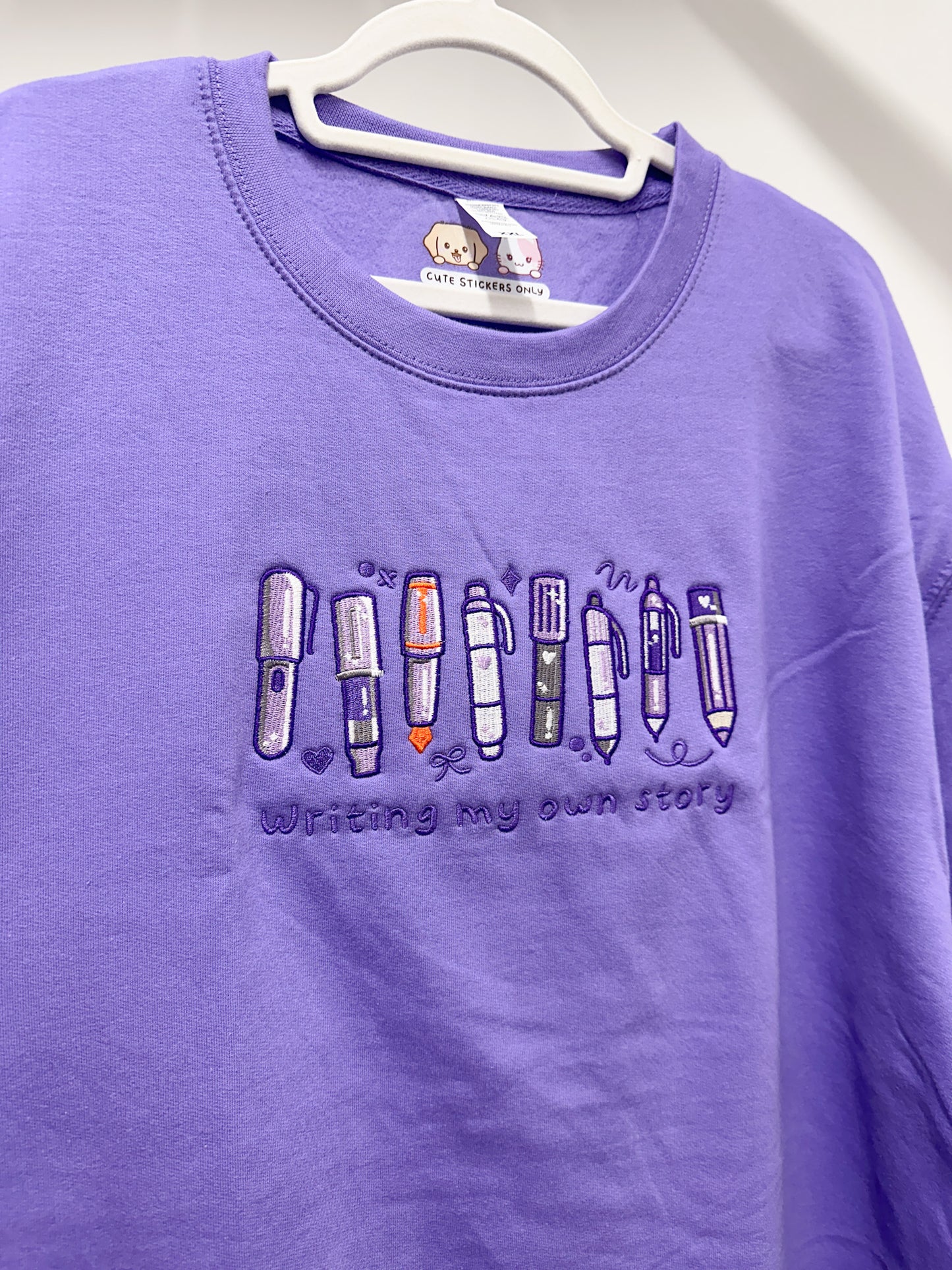 Writing my own story - Embroidered Sweatshirts (Sample - XXL only)